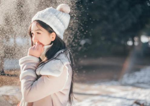 女孩三点水吉利的名字 女孩三点水含义好的名字